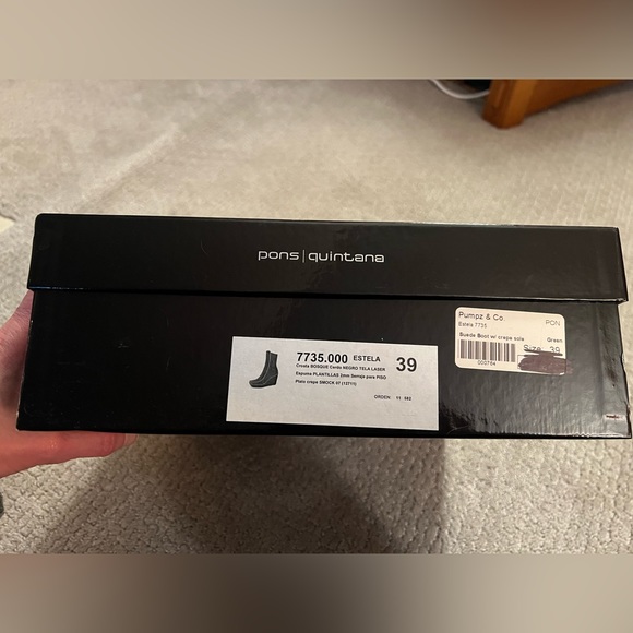 pons|quintana olive green suede boot w/crepe sole. - Picture 7 of 7